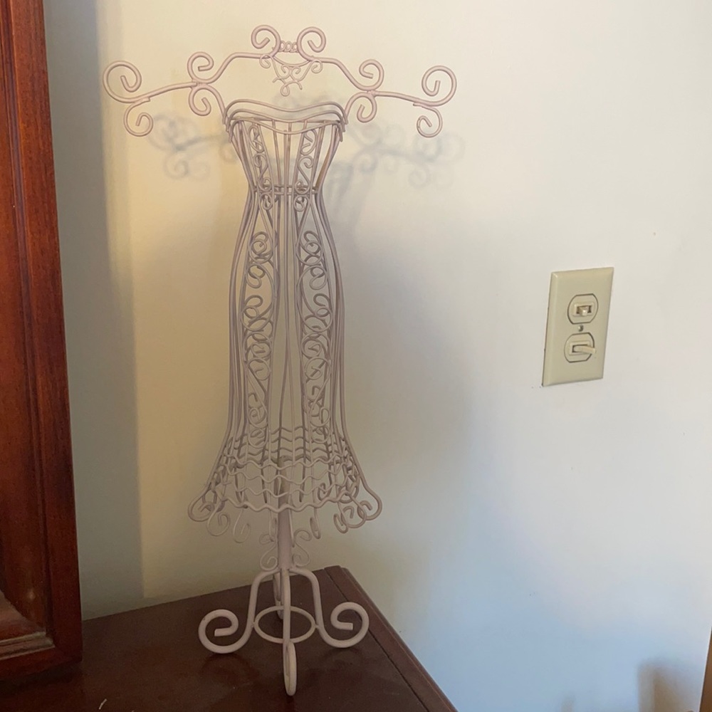 Jewelry holder